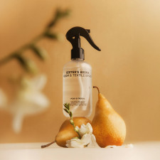 SISTERS AROMA Room & Fabric Spray Pear & Freesia, 230 ml